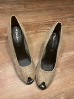 Tamaris Pumps 41 , beige/ schwarz Niedersachsen - Großefehn Vorschau