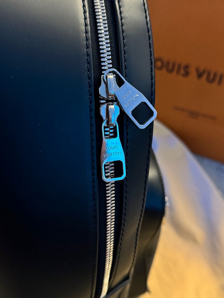 LOUIS VUITTON  Rucksack Josh absolut neuwertig! Weltweit Sold in Köln