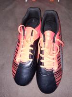 fußballschuhe      Neu    Große     45 Walle - Steffensweg Vorschau