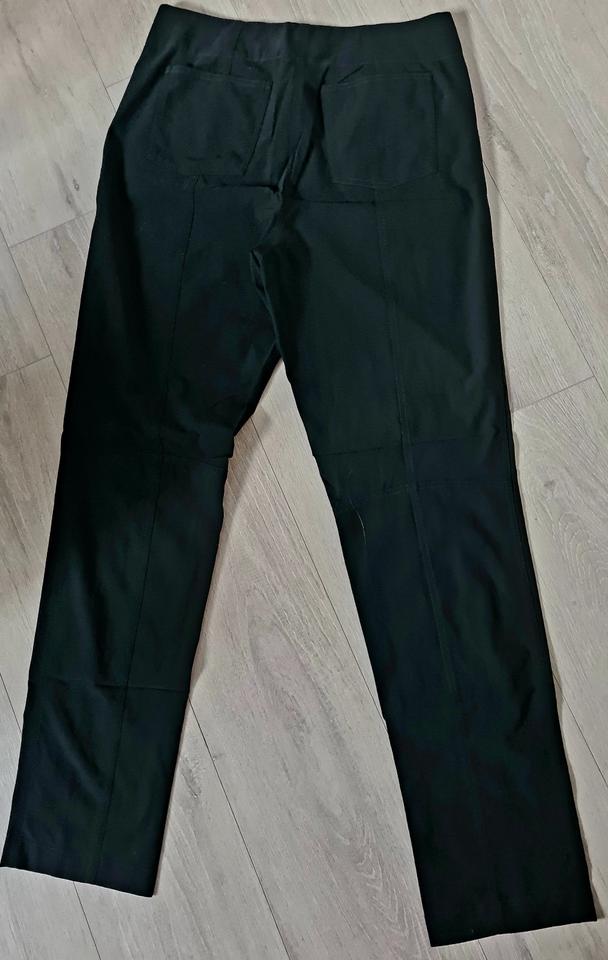 1 Hose/Hindahl+Skudelny + 3 Shirts/Pullover/Bluse/ div. Marken - in Kiel