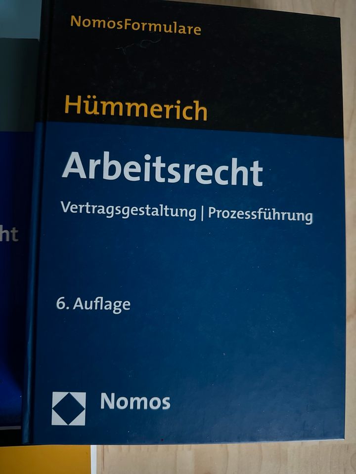 Lehrbücher und Fallbücher Rechtspflege/Jura in Graben-Neudorf