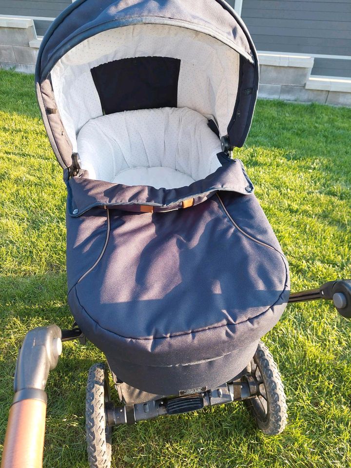 Emmaljunga Kinderwagen mit Babyschale und Sportsitz in Obrigheim