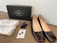 Prada Pumps *neu* in Farbe: Schwarze Johannisbeere München - Trudering-Riem Vorschau