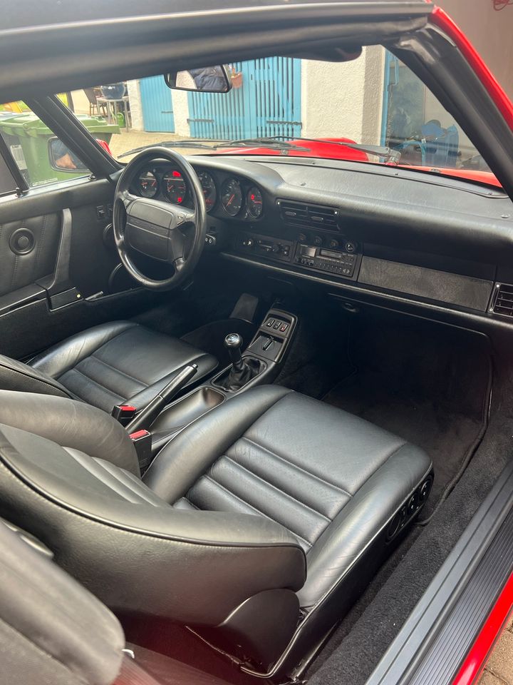 Porsche 964 Carrera 2 Cabriolet in Rodgau