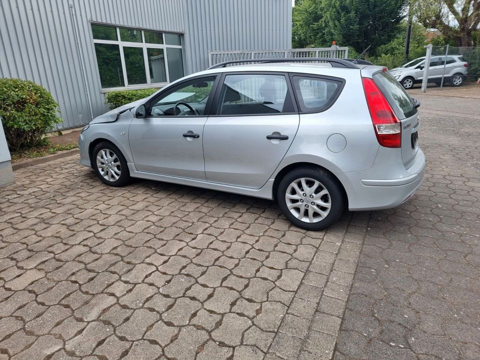 Hyundai i30 CW 1.6 CRDi Comfort in Hannover