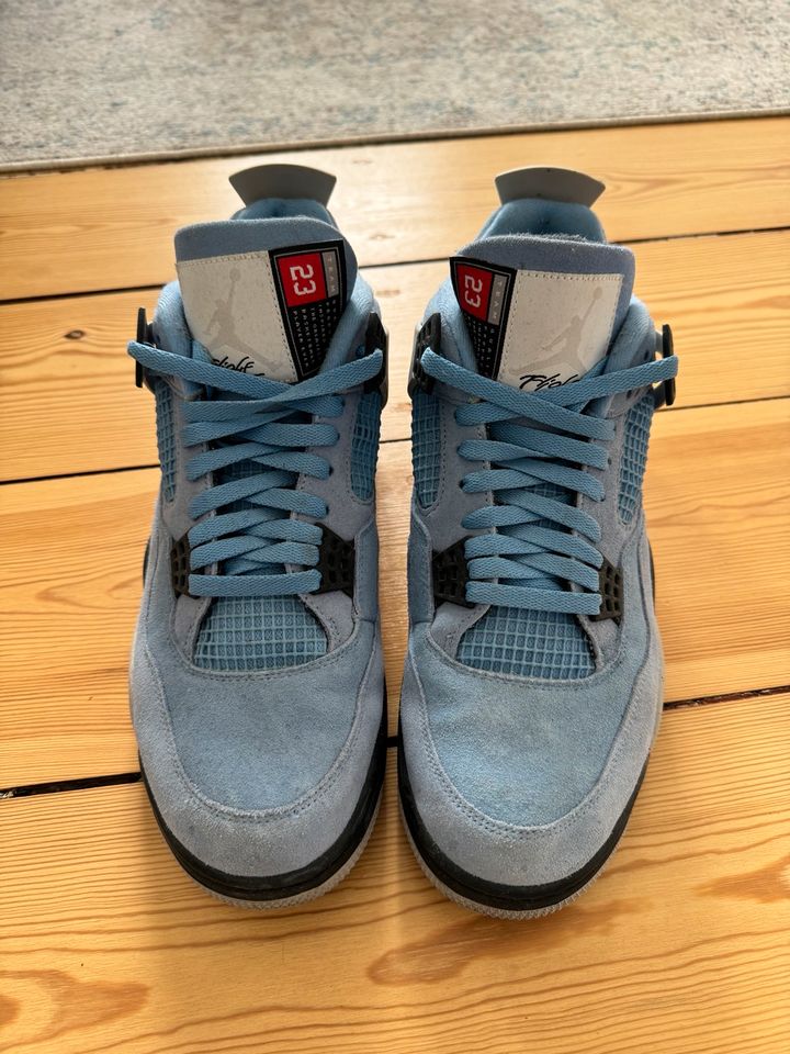 Jordan 4 Retro hellblau 46 in Berlin