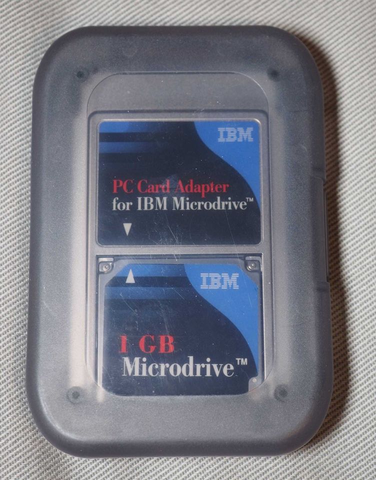 IBM Microdrive 1GB 07N4071 + PC Card Adapter 31L9315 (PCMCIA) in Burgthann 
