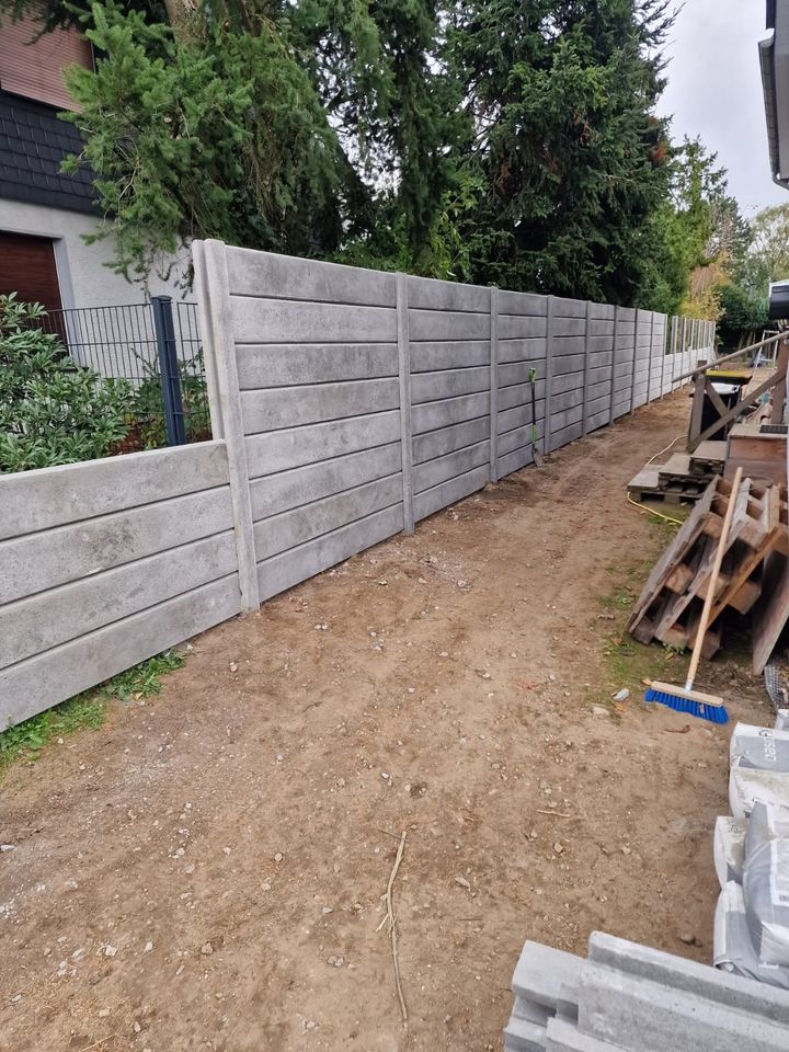 Gartenzaun Struktur beide Seiten Beton ALMP57 30m x 2m in Magdeburg