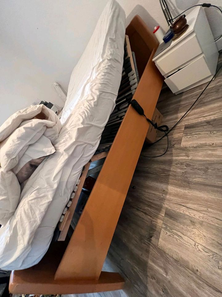 Elektronisch Bett in Bochum