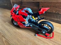 Lego Technic 42107 Ducati Panigale V4R Frankfurt am Main - Rödelheim Vorschau