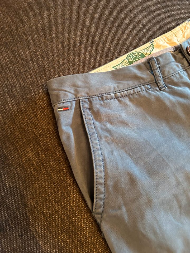 Chinohose Tommy Hilfiger Herren, Gr.: W31/L34 in Mülheim (Ruhr)