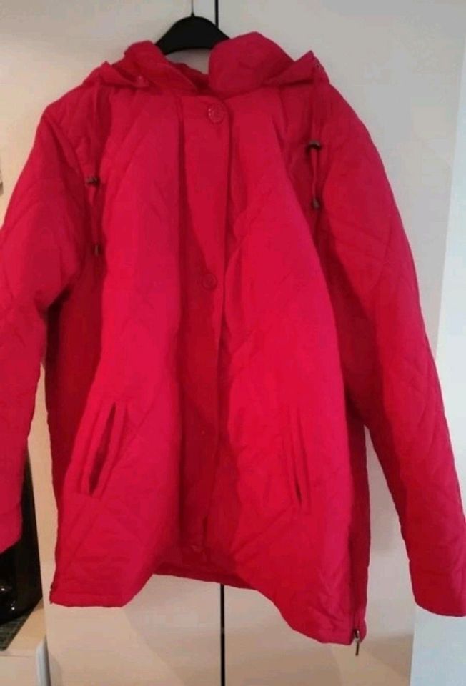 Neue Winterjacke größe xl in rot in Ingolstadt