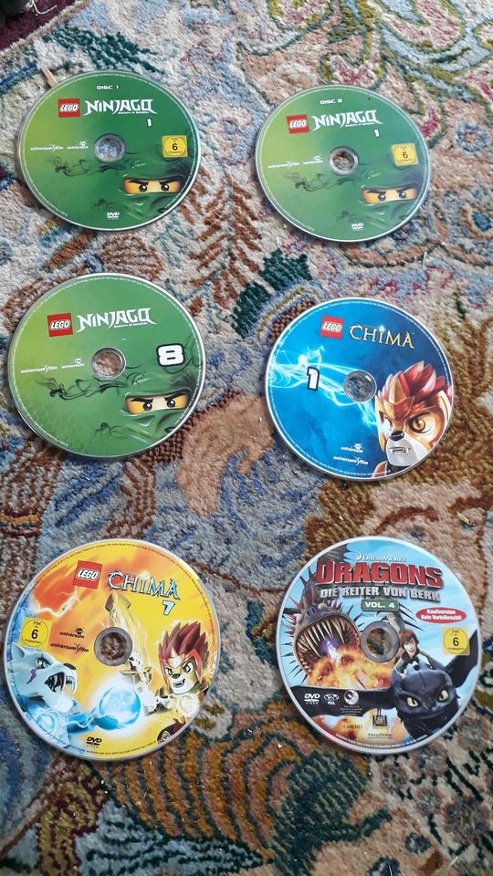 Kinder DVDs lego ninjago 1 8 chima 7 Dragons die Reiter von berk in Holzkirchen