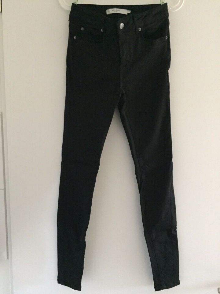 NEU.... VERO MODA Denim Hose Jeans super slim Black Gr. S / 32 36 in Hamburg