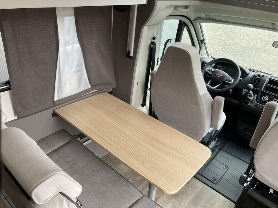 Neues Premium Automatik Wohnmobil mit Einzelbetten mieten - 2-3 Personen - nur 6,99 m . LMC Tourer Lift H 660 G in Ostbevern