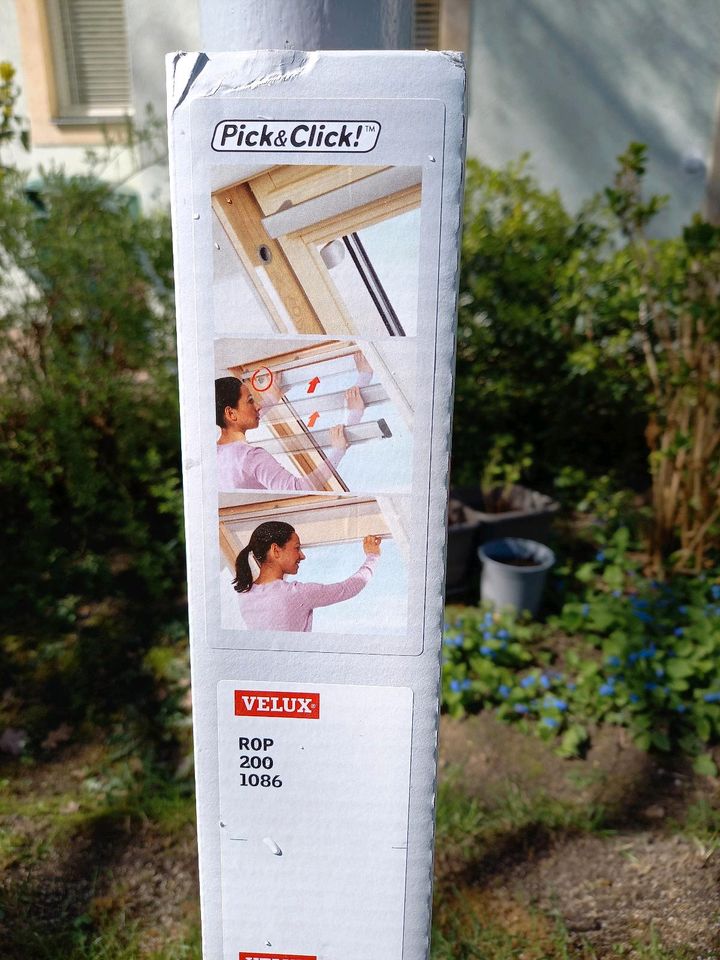 VELUX Sichtschutz-Rollo für Dachfenster in Dresden