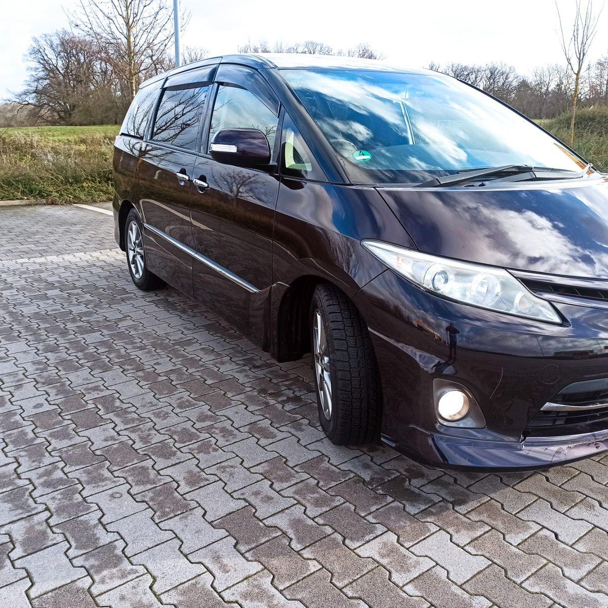Abbildung des Autos Toyota Previa Estima 4WD