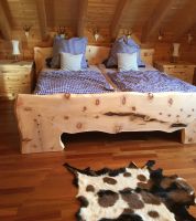 Zirben-Bett/Massivholzbett aus Zirbenholz mit Baumkante/Unikat Sachsen - Mittweida Vorschau