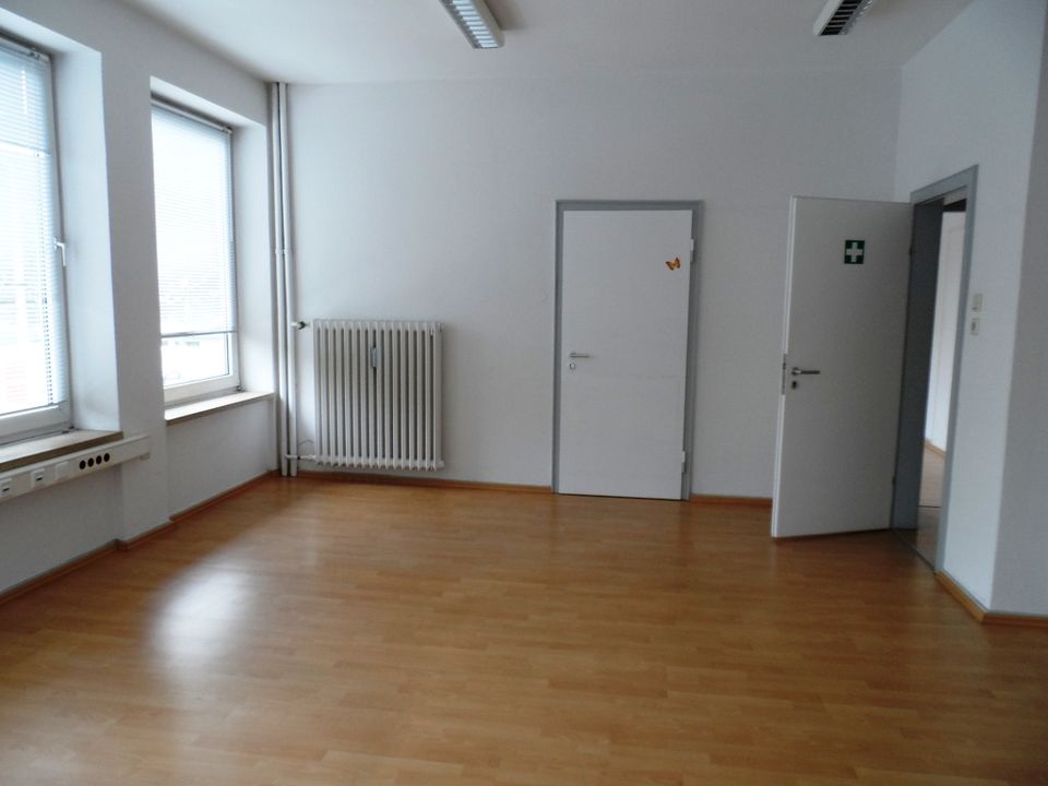 Büro/ Praxisetage Kassel, Friedrich-Ebert-Straße 1 OG - kein Fahrstuhl in Kassel