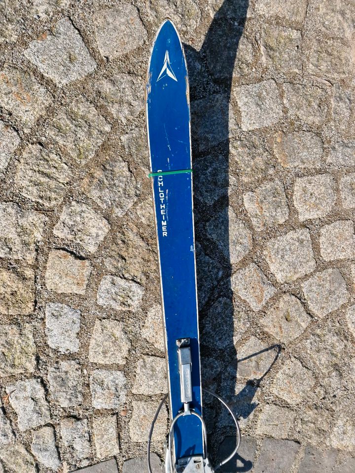 Schlotheimer Ski Esche 18-22 Teilige Block und Schichtverleimung in Ringenwalde