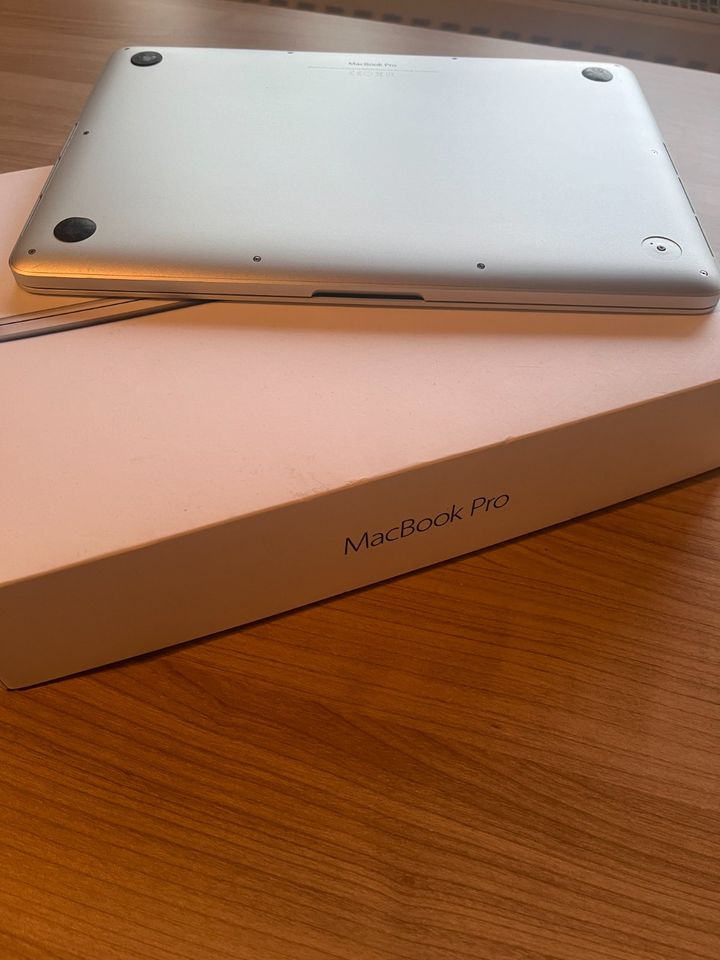 Apple MacBook Pro (Retina 13 Zoll, Anfang 2015) in München