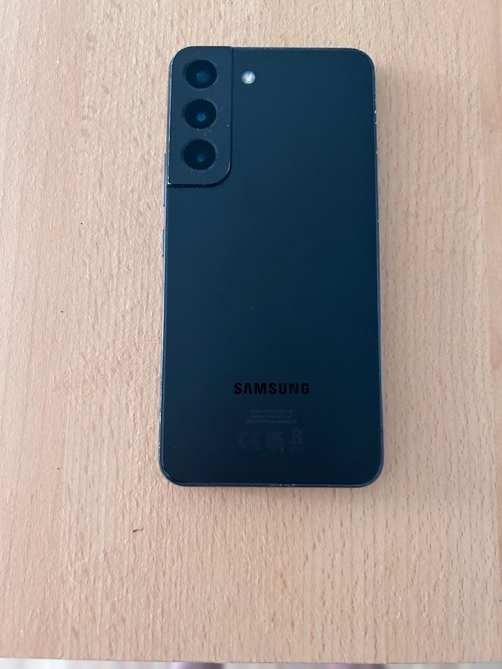 Samsung Galaxy S22 256gb in Dresden
