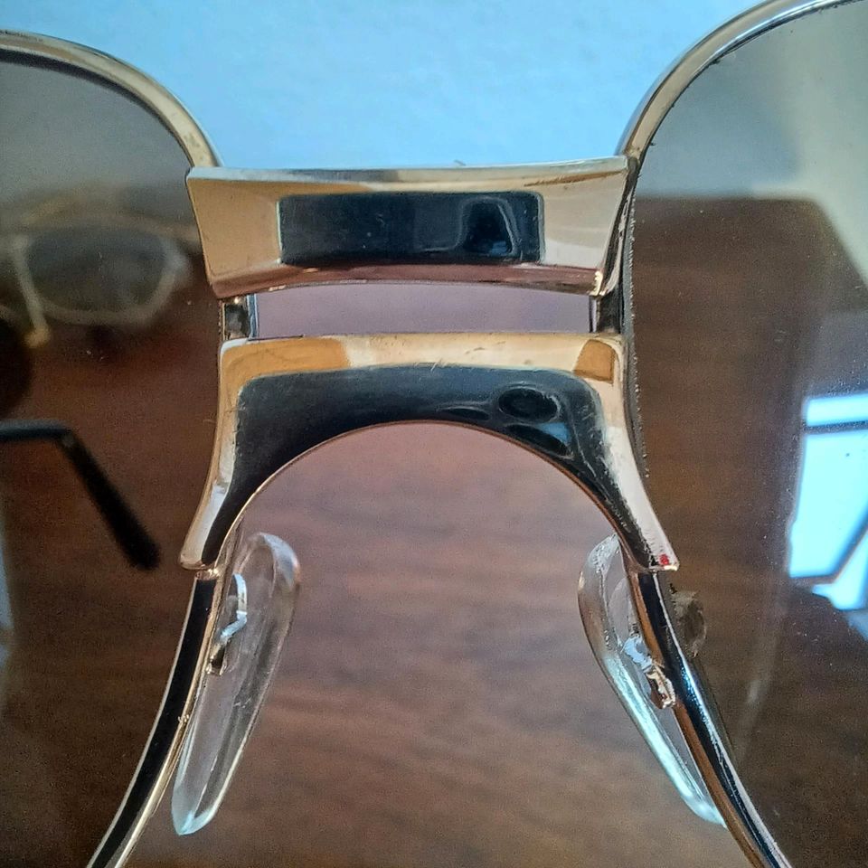 Vintage Sonnenbrille in Butzbach