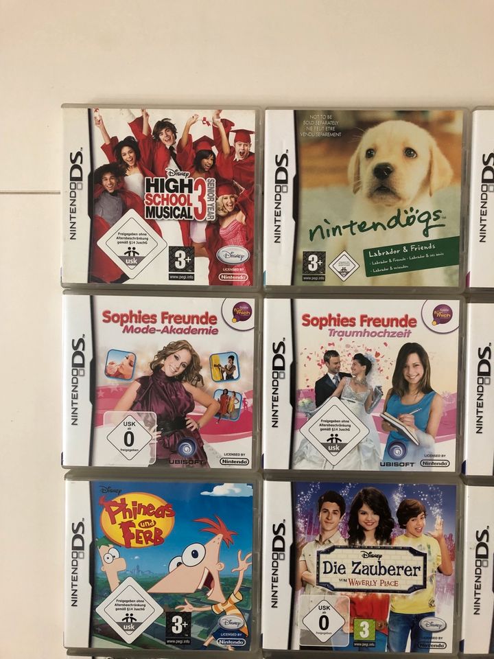 Nintendo Ds Spiele (Nintendogs, sophies freunde) Spielesammlung in Fürstenfeldbruck