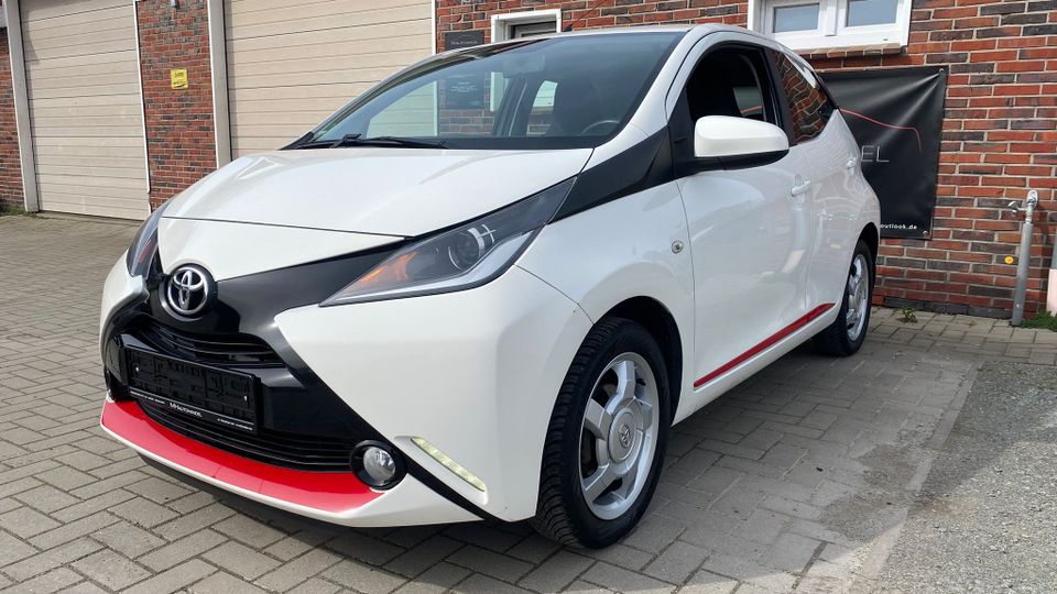 Toyota Aygo 1.0 Klima AHK Top Gepflegt Finanzierung möglich in Bockhorn