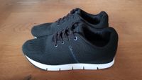 Calvin Klein Sneaker Schuhe Turnschuhe Tada Mesh Schwarz Damen 38 München - Schwabing-West Vorschau