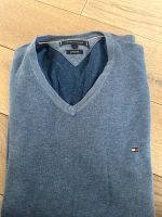 Tommy Hilfiger Pullover blau V-Ausschnitt L Baden-Württemberg - Bötzingen Vorschau