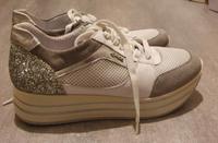 Igi & co Sneaker damen Schuhe Gr 40 Weiss Neu leder Nordrhein-Westfalen - Hemer Vorschau