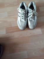 SNEAKER IN GRAU WEISS GR: 44 SEHR GUT ERHALTEN Niedersachsen - Hameln Vorschau