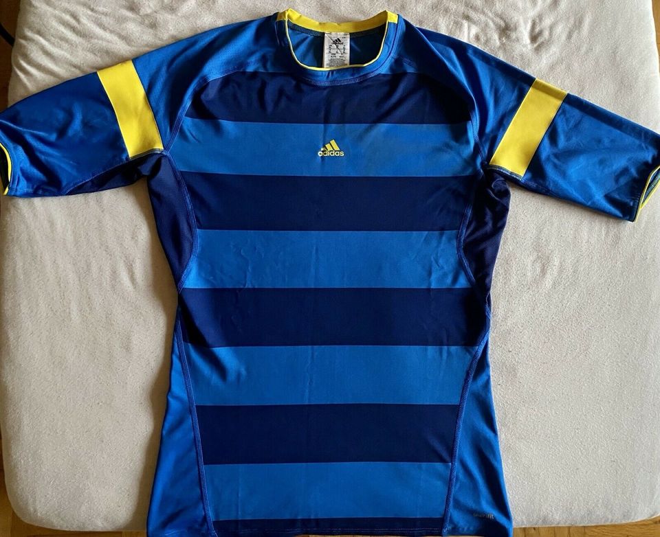 Adidas t-Shirt in Eschwege