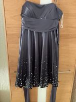 Silbernes Kleid Größe 36 Ballkleid/Abikleid Hessen - Oberursel (Taunus) Vorschau