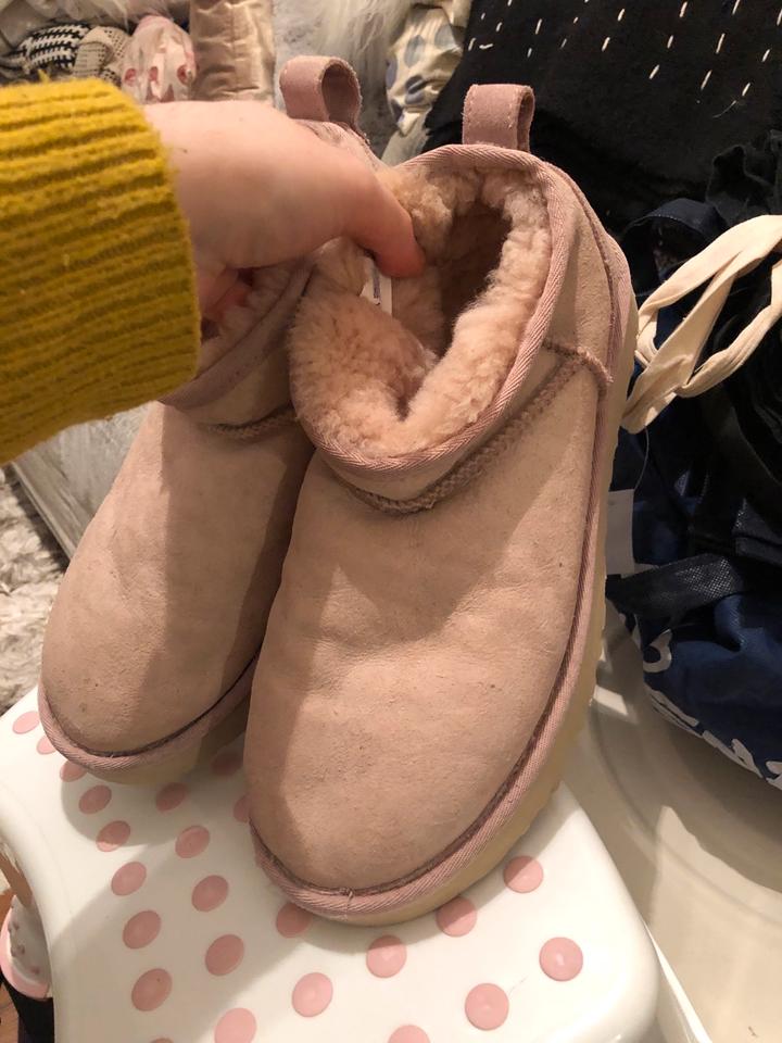 UGG Boots rosa Classic Ultra Mini NP: 170€ Gr.40 kurz modern in Hamburg