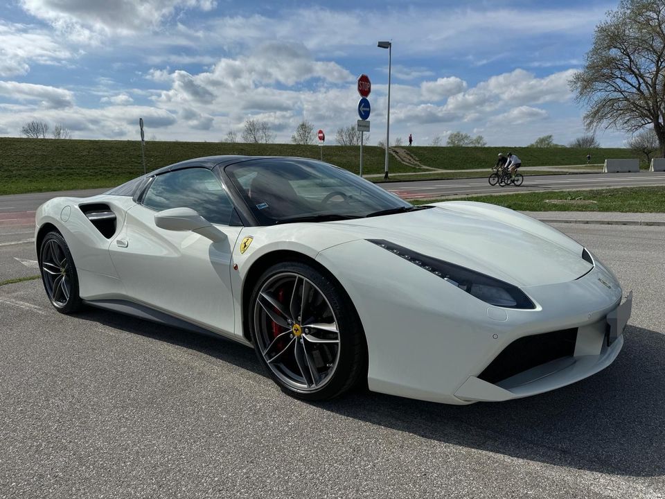 Ferrari 488 Spider Spider in Passau