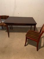 Tisch mit Stühlen Niedersachsen - Garbsen Vorschau
