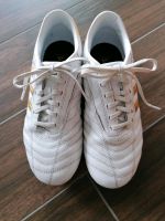 Fussball Schuhe Fussballschuhe Stollen Adidas adinova Gr 37 1/3 Baden-Württemberg - Offenburg Vorschau