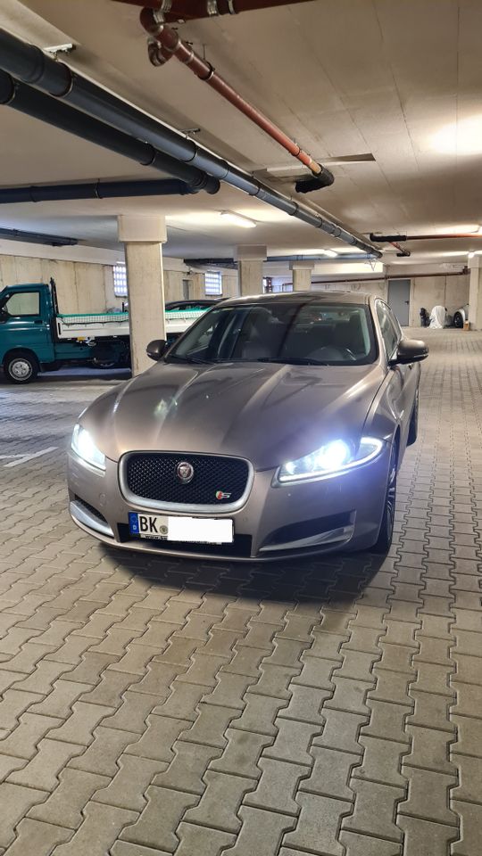 Jaguar XF S 3.0 L V6 Diesel Fast Vollausstattung in Gaildorf