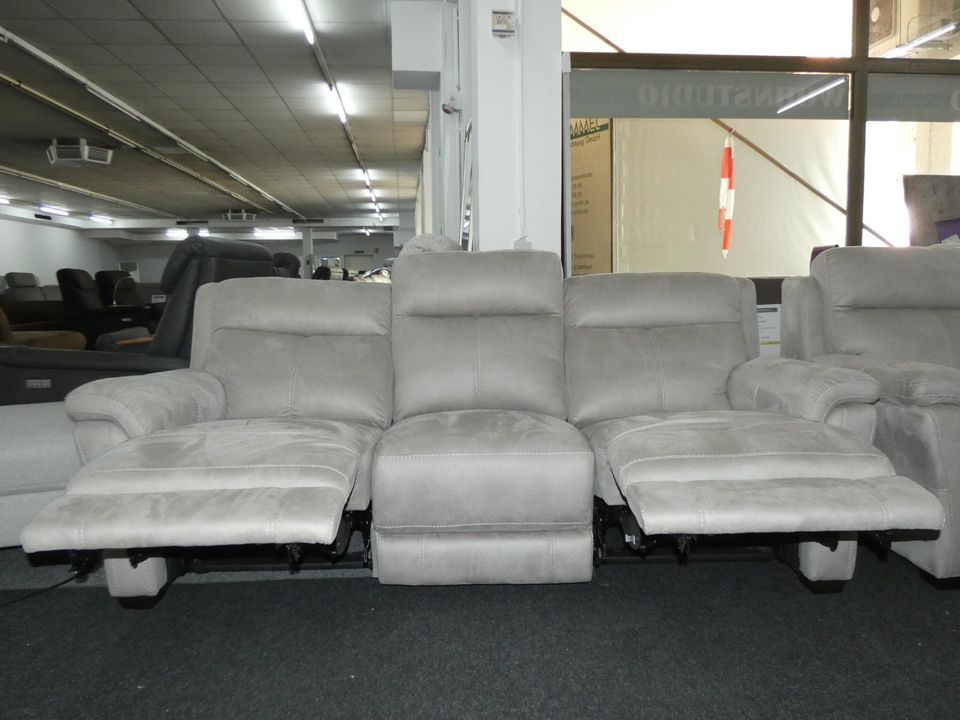 3-2-1er Sofa Couch Garnitur 3x elektr. Relaxsitze anstatt 5.550€ in Hagen am Teutoburger Wald