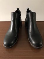 Rieker Herren Boots Stiefelette Gr. 42 Stiefel Leder schwarz Top Neuhausen-Nymphenburg - Neuhausen Vorschau