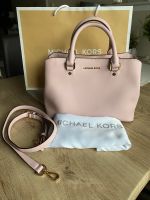 Original Michael Kors Tasche rosa mit Trageriemen u. Staubbeutel Niedersachsen - Oldenburg Vorschau