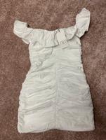 NEU ZARA Weißes gerafftes Kleid Sommerkleid Gr. M Niedersachsen - Wolfsburg Vorschau