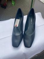 Pumps Esprit blau 38 Niedersachsen - Langenhagen Vorschau