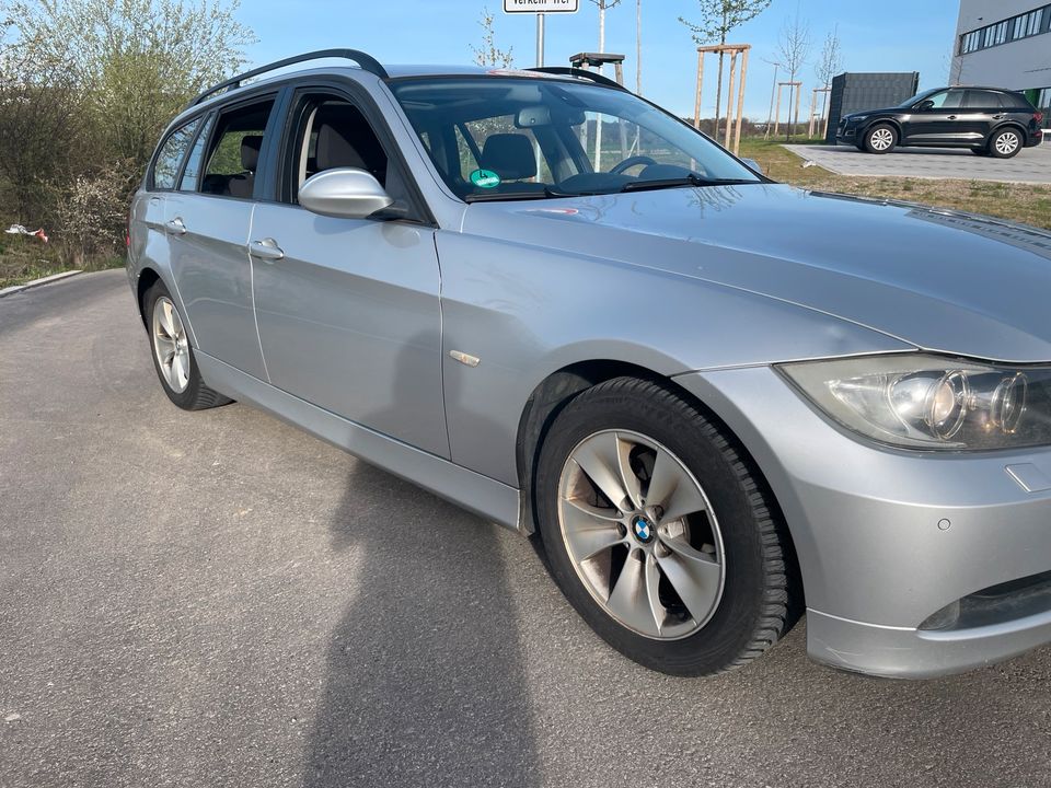 BMW 320D Kombi Bj 2007 TÜV neu in Steinenbronn