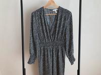 H&M Jumpsuit lang Blümchen 38 neuwertig Leipzig - Eutritzsch Vorschau