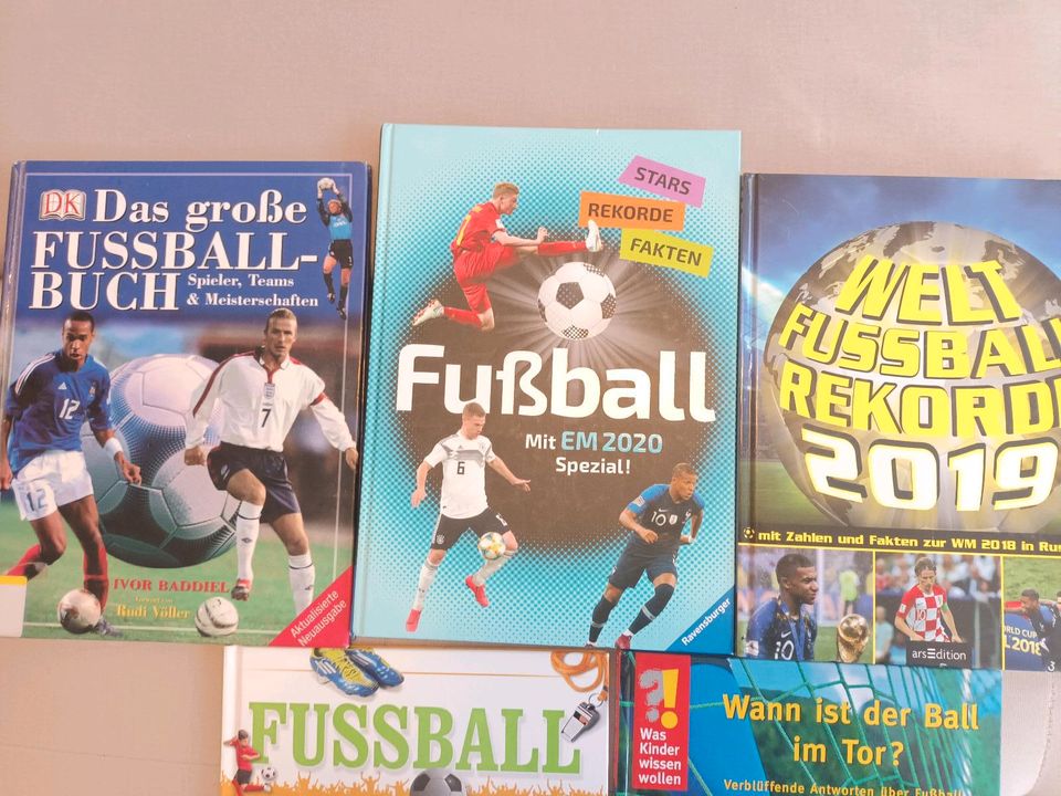 5 Bücher "Fußball" in Fellbach