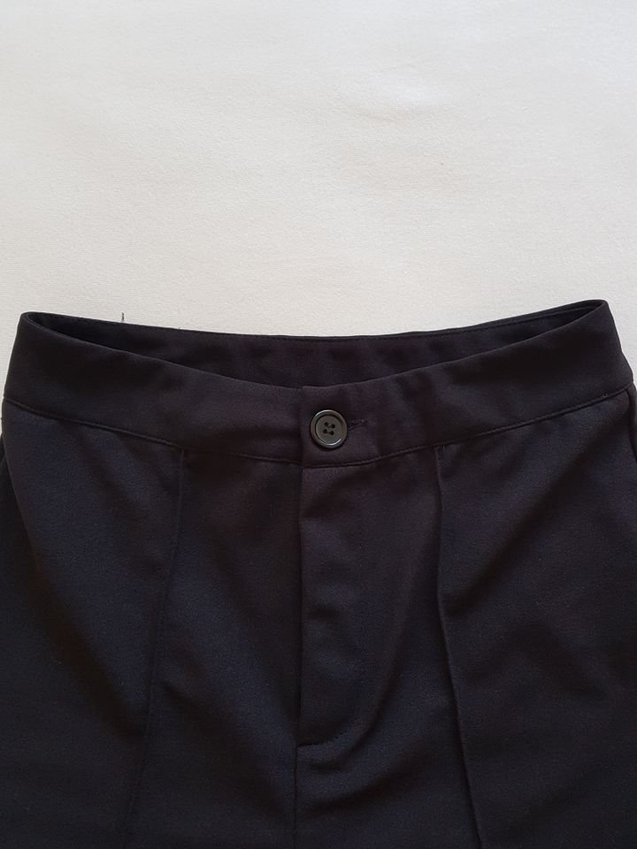 SHEIN Schwarze Hose in Köln