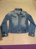 Jeansjacke Größe 128 Jacke Jeans Kinder Niedersachsen - Bovenden Vorschau